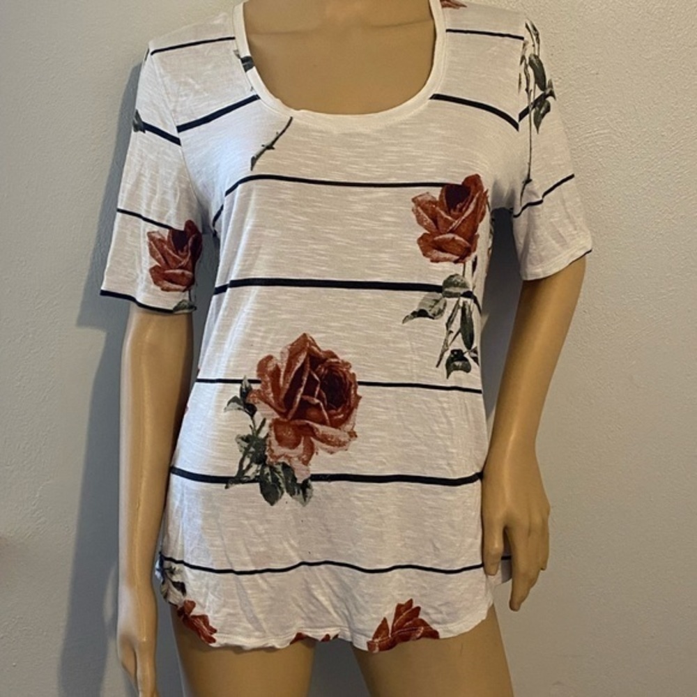 24/7 floral top size M